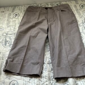 Short size 10 tan Andre Bini brand khaki color